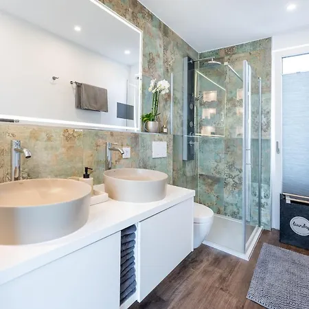 200 Qm Schwimmendes Penthouse Vieregge